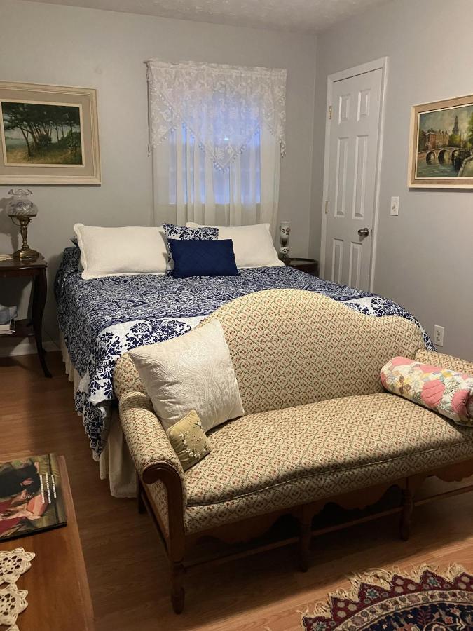 The Ashe Farm Bed & Breakfast Marshall Luaran gambar