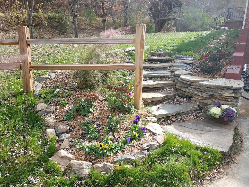 The Ashe Farm Bed & Breakfast Marshall Luaran gambar