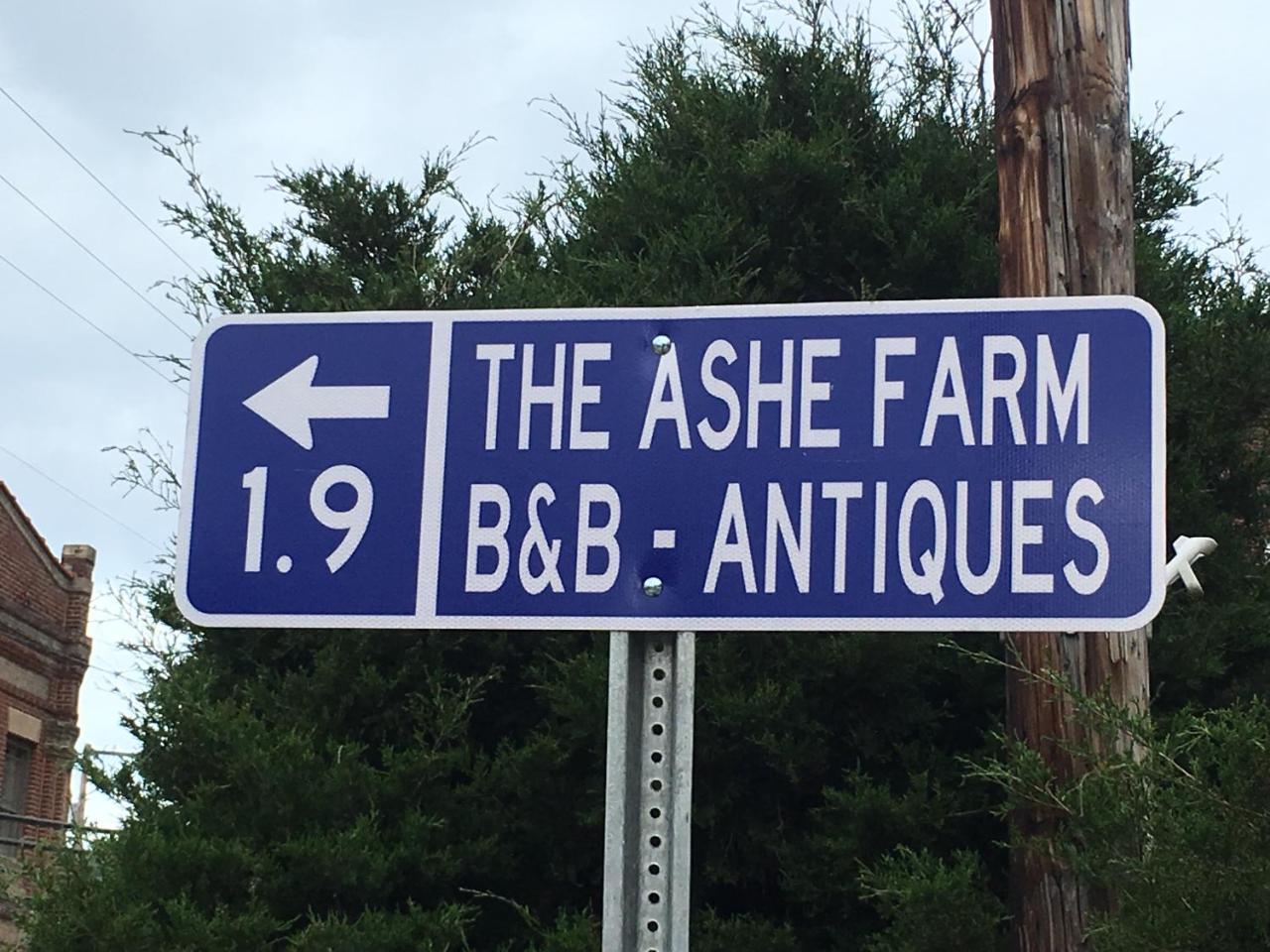 The Ashe Farm Bed & Breakfast Marshall Luaran gambar