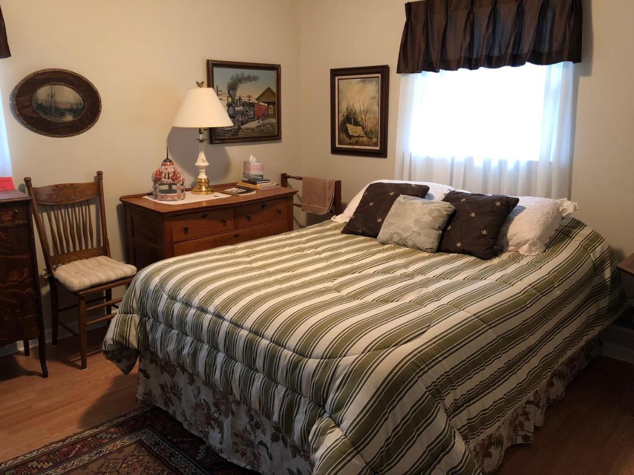 The Ashe Farm Bed & Breakfast Marshall Luaran gambar